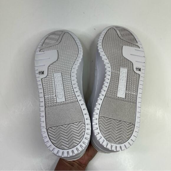 GUESS Miram Platform Lace-Up Court Casual sneakers white - 11 - Picture 11 of 13